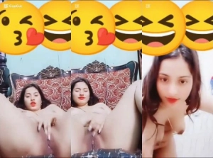 Horny Desi Girl Fingering