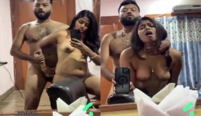 Desi HD Porn Of GF Records Selfie While Having Sex With BF